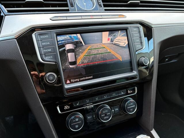 Volkswagen PASSAT 1.4 TSI GTE Highline Leer Automaat Camera