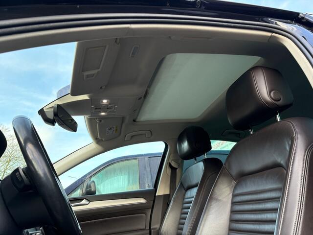 Volkswagen PASSAT 1.4 TSI GTE Highline Leer Automaat Camera