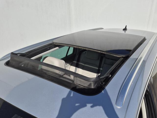 Volkswagen PASSAT Variant 1.4 TSI PHEV GTE Business Automaat / Lederen Bekleding / Schuif & Kanteldak / Trekgewicht 1.600 KG / Apple Carplay & Android Auto / 360 Graden Camera / Adaptieve Cruise Control / Stoelverwarming / Dynaudio / Lichtmetalen Velgen / Navigatie / Parke