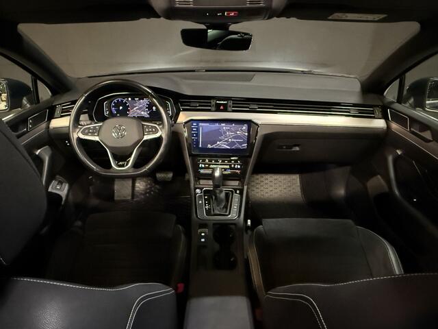 Volkswagen PASSAT Variant 1.5 TSI 2x R-Line Business + | Panoramadak | Leder | Camera | Afn. trekhaak | Adaptive cruise | Stoelverwarming | Virtual