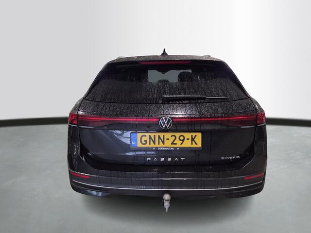 Volkswagen PASSAT Variant 1.5 eHybrid Business | Design Pakket | Trekhaak | Interieur Pakket |