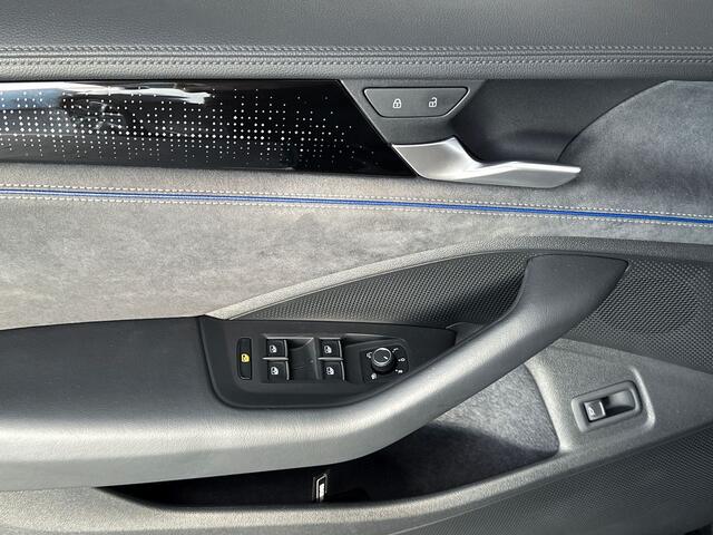 Volkswagen PASSAT Variant 1.5 150pk eTSI R-Line Edition Achteruitrijcamera | Panoramadak | Navigatiesysteem