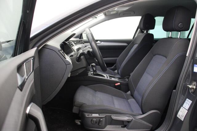 Volkswagen PASSAT Variant 1.4 TSI PHEV GTE Business - Carplay, Navi, Camera, Cruise, Stoelverw. Trekhaak, Massage