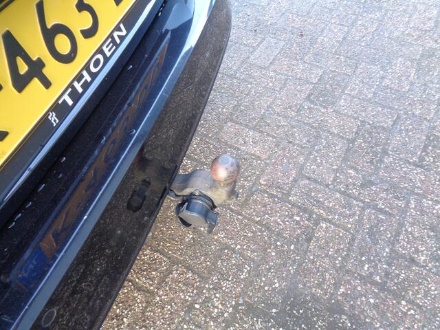 Volkswagen PASSAT Variant 1.5 TSI Comfortline Business Ecc, Trekhaak, carplay, navigatie, automaat !!