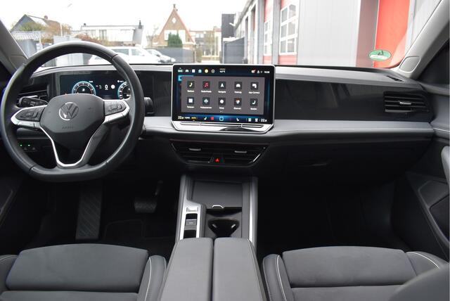 Volkswagen PASSAT Variant 1.5 eTSI Business Virtual cockpit, Travel assist, Camera, Ergo Active, Carplay, Stoelverwarming