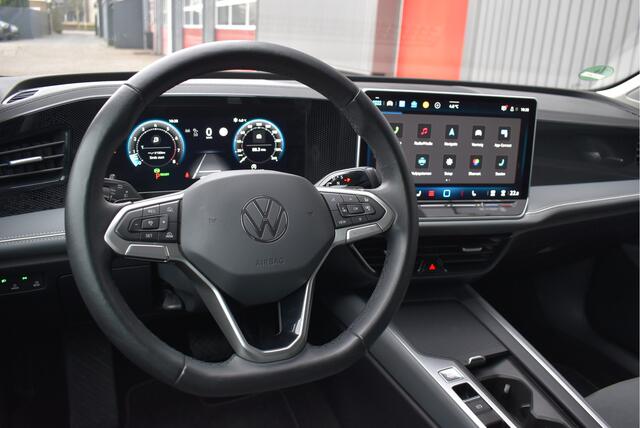 Volkswagen PASSAT Variant 1.5 eTSI Business Virtual cockpit, Travel assist, Camera, Ergo Active, Carplay, Stoelverwarming