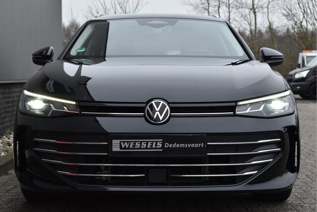 Volkswagen PASSAT Variant 1.5 eTSI Business Virtual cockpit, Travel assist, Camera, Ergo Active, Carplay, Stoelverwarming