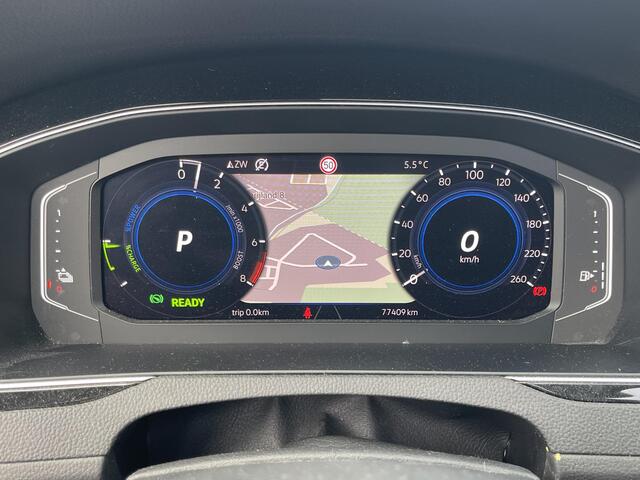 Volkswagen PASSAT Variant 1.4 TSI PHEV GTE Business 18"/Trekhaak/Panoramadak/Stoelverwarming v+a/Dodehoek/Adaptieve cruise/Elektrische klep