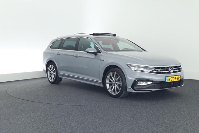 Volkswagen PASSAT Variant 1.5 TSI 150pk DSG R-Line Business Leder Camera Panoramadak Keyless Virtual Cockpit Navigatie