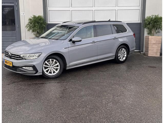 Volkswagen PASSAT Variant 1.5 TSI R-Line Business + / PANO / NAV I/ TREKHAAK / GARANTIE /