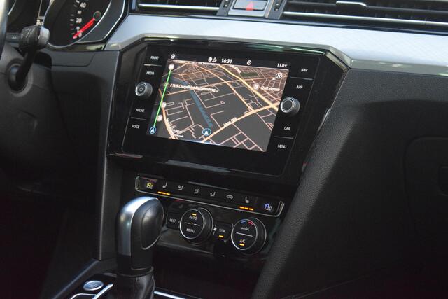 Volkswagen PASSAT Variant 1.5 TSI DSG Comfort Business met NAV|PDC|TREKHAAK|