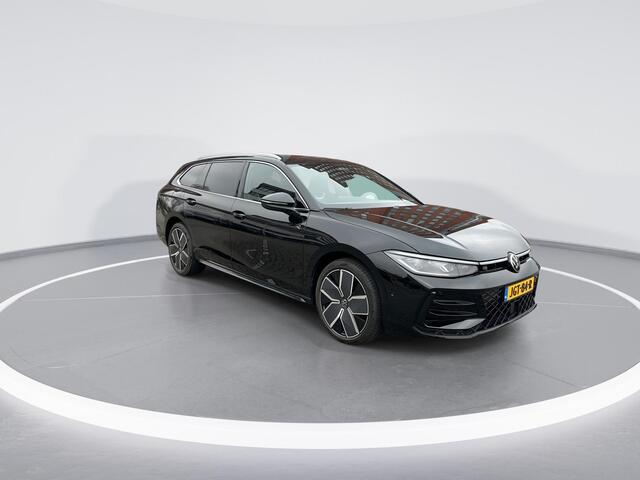 Volkswagen PASSAT Variant R-Line Edition 1.5 eHybrid 204 pk 6 versn. DSG · Multimedia pakket plus · High-end geluidsysteem 'Harman Kardon' · Prijs incl. inruilpremie · MEGA Sale