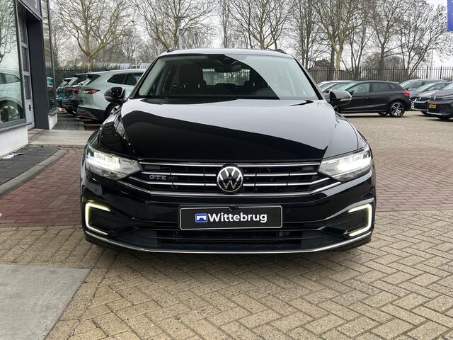 Volkswagen PASSAT Variant 1.4 TSI 218pk DSG PHEV GTE Business / Achteruitrij camera / Stoelverwarming voor / Parkeer assistent / 17'' LMV