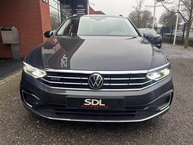 Volkswagen PASSAT Variant 1.4 TSI PHEV GTE Business // PANO/SCHUIFKANTELDAK // FULL LED // NAVI + CARPLAY // ADAPTIVE CRUISE // ELEK. TREKHAAK // 360 CAMERA