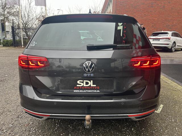 Volkswagen PASSAT Variant 1.4 TSI PHEV GTE Business // PANO/SCHUIFKANTELDAK // FULL LED // NAVI + CARPLAY // ADAPTIVE CRUISE // ELEK. TREKHAAK // 360 CAMERA