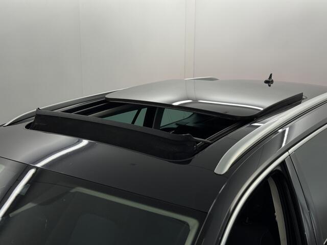 Volkswagen PASSAT Variant 1.4 TSI GTE / Pano / Winterpakket / Trekhaak