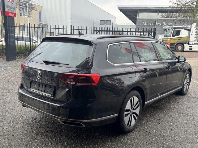 Volkswagen PASSAT Variant 1.4 TSI PHEV GTE Business // DEALER ONDERHOUDEN // ERGO COMFORT // TREKHAAK // NAVI // CAMERA //