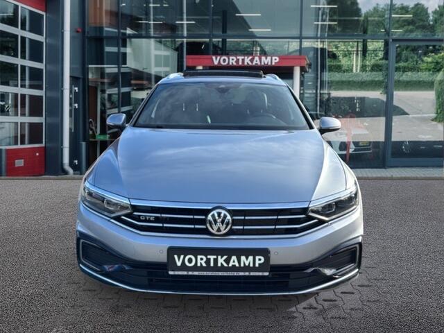 Volkswagen PASSAT 1.4 TSI DSG GTE PANODAK/360CAM/ACC/ELEKKLEP/STOEL+STUURVERW/MEM