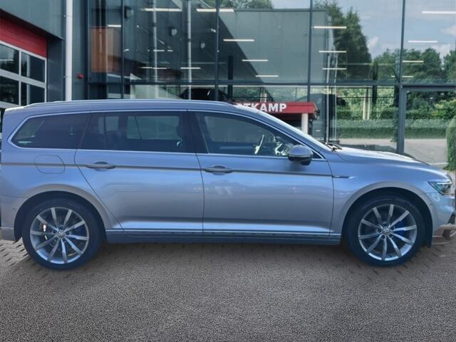 Volkswagen PASSAT 1.4 TSI DSG GTE PANODAK/360CAM/ACC/ELEKKLEP/STOEL+STUURVERW/MEM