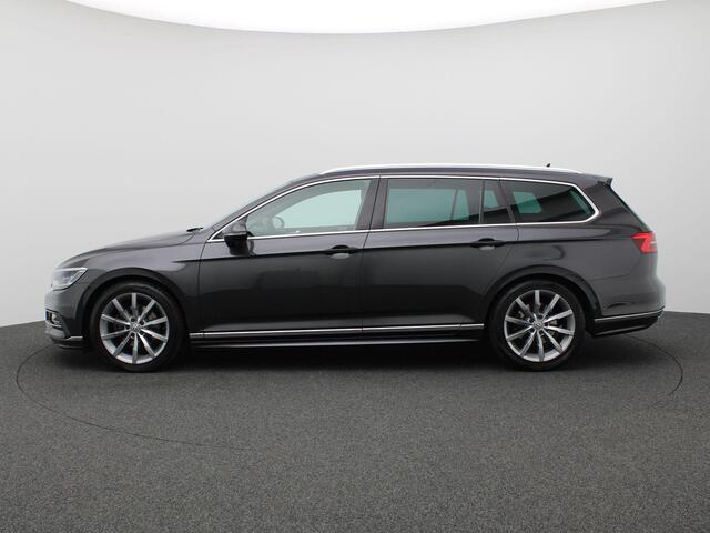 Volkswagen PASSAT Variant 1.4 TSI ACT Highline Business R 150PK DSG R-line, Virtual Cockpit, Trekhaak, 18" LM Velgen, Achteruitrijcamera, Navi Discover Pro, Adaptieve Cruise Controle, Clima