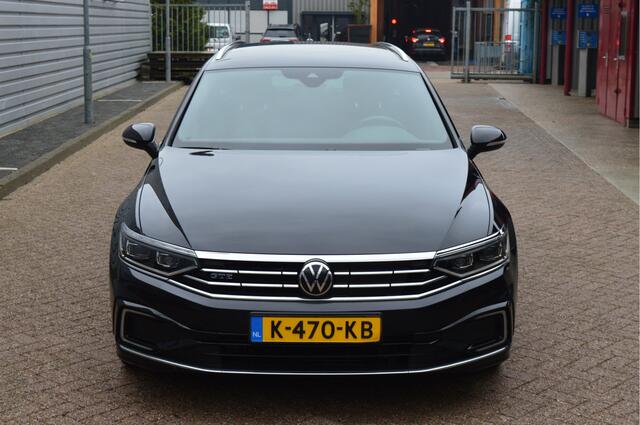 Volkswagen PASSAT Variant 1.4 TSI PHEV GTE Business O.a: Org. N.L., Key-Less, Adaptive cruise, Navi, Matrix verl., Camera, Etc.. Rijklaar! All-in prijs!