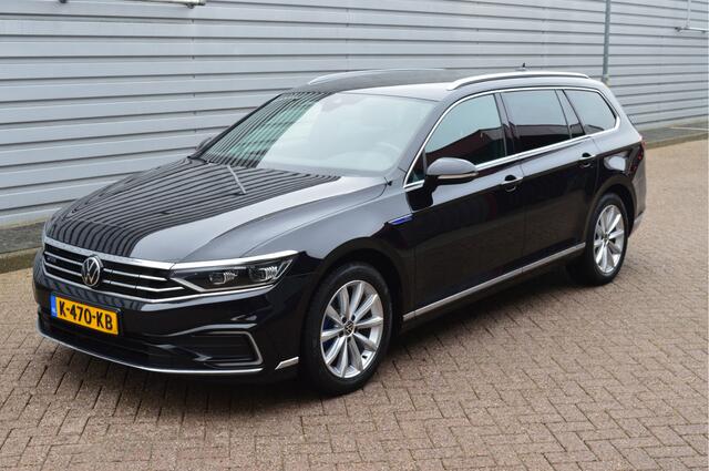 Volkswagen PASSAT Variant 1.4 TSI PHEV GTE Business O.a: Org. N.L., Key-Less, Adaptive cruise, Navi, Matrix verl., Camera, Etc.. Rijklaar! All-in prijs!