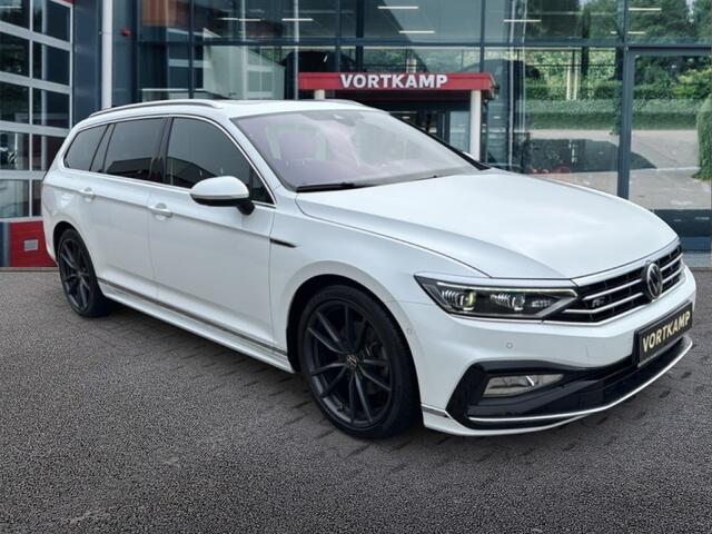 Volkswagen PASSAT 2.0 TDI DSG 4MOTION R-LINE TREKHAAK/PANODAK/360CAM/ELEKKLEP/HK/MEM/STOELVERW