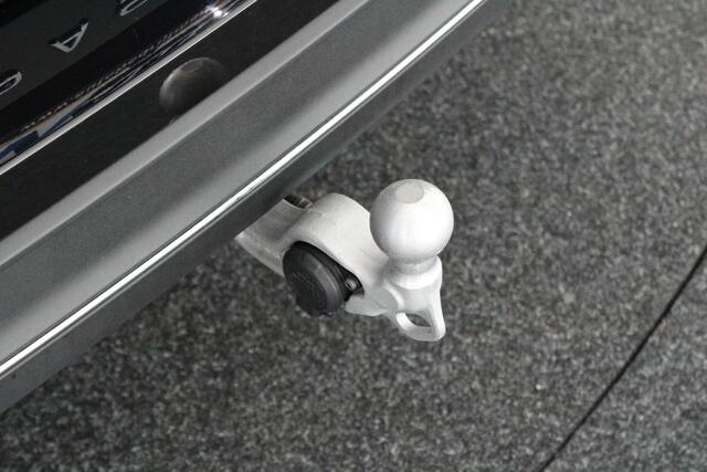 Volkswagen PASSAT Variant 1.5 204pk eHybrid Business Trekhaak Camera Head-Up Massage Virtual Cockpit Navigatie