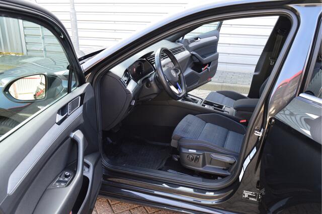 Volkswagen PASSAT Variant 1.4 TSI PHEV GTE Business O.a: Stoelverw, Clima, ACC, Carplay, Navi, Keyless, Etc. All-in prijs!