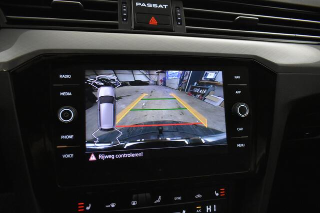 Volkswagen PASSAT 1.4 TSI PHEV GTE el Trekhaak Camera Business uitv
