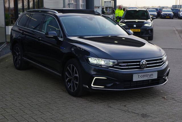 Volkswagen PASSAT Variant 1.4 TSI GTE 218 PK BNS PHEV, Trekhaak, Panoramadak, 360 Camera, LED