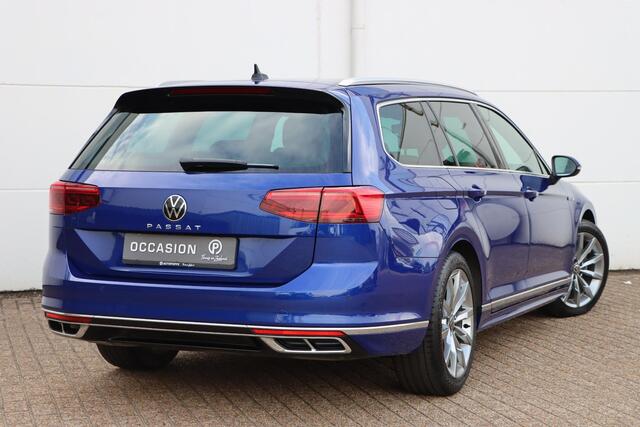 Volkswagen PASSAT Variant 1.5 TSI R-Line Business + 150pk DSG7 | Stoelverwarming | Carplay | Camera | IQ. Drive