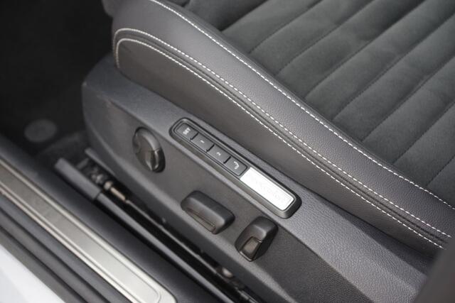 Volkswagen PASSAT Variant 1.4 TSI PHEV GTE 218 PK BNS, Panoramadak, Trekhaak, Memory, Head-Up, Matrix-LED, Camera