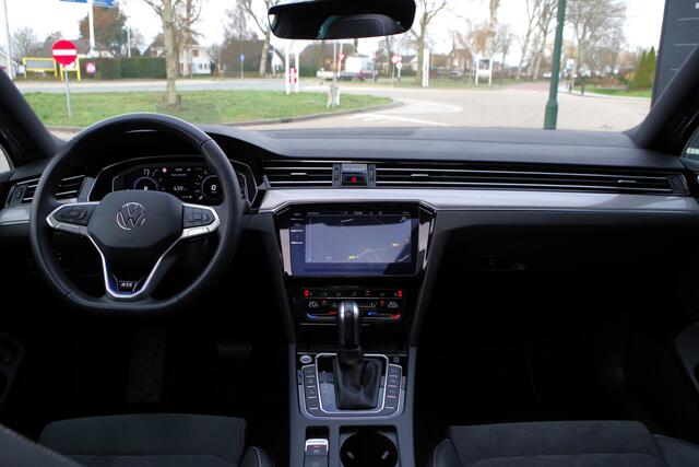 Volkswagen PASSAT Variant 1.4 TSI PHEV GTE 218 PK BNS, Panoramadak, Trekhaak, Memory, Head-Up, Matrix-LED, Camera