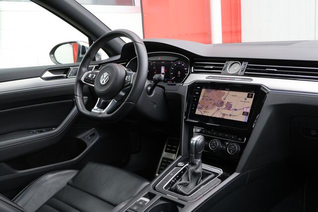 Volkswagen PASSAT Variant 1.5 TSI DSG Highline R-Line | Virtual Cockpit | Panoramadak | 2x R-Line | Leder | ACC | Origineel NL |