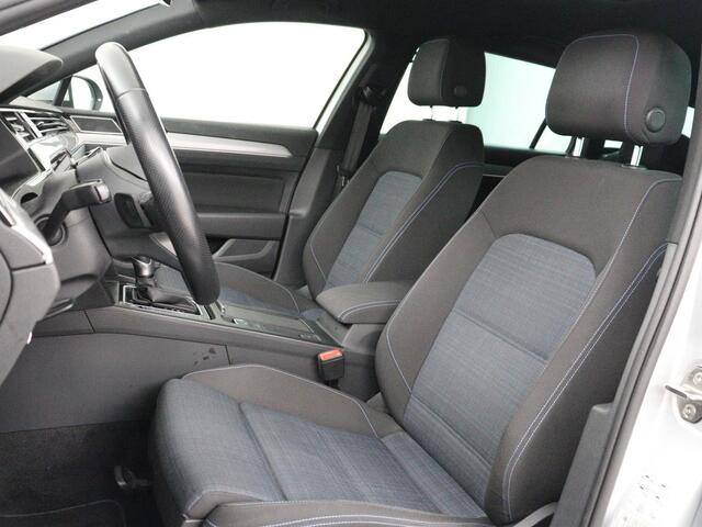 Volkswagen PASSAT 1.4 TSI PHEV GTE | Trekhaak | Adaptive cruise | Camera | Matrix LED | Keyless | Carplay | Navigatie | Park Assist | Plug In