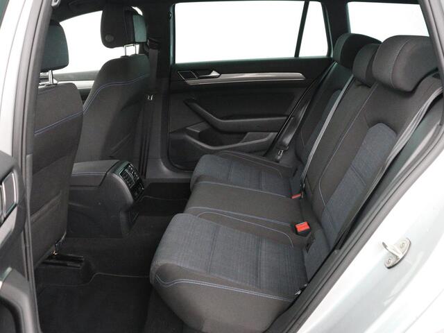 Volkswagen PASSAT 1.4 TSI PHEV GTE | Trekhaak | Adaptive cruise | Camera | Matrix LED | Keyless | Carplay | Navigatie | Park Assist | Plug In