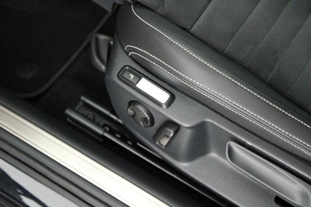 Volkswagen PASSAT Variant 1.4 TSI 218pk PHEV GTE Business Camera DCC Stoelverwarming Panoramadak Virtual Cockpit Navigatie