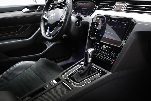 Volkswagen PASSAT Variant 1.4 TSI PHEV GTE Business SOH 99% | STOELEN PACK | STUURVERWARMING | DRAADLOZE LADER | CAMERA | 18"