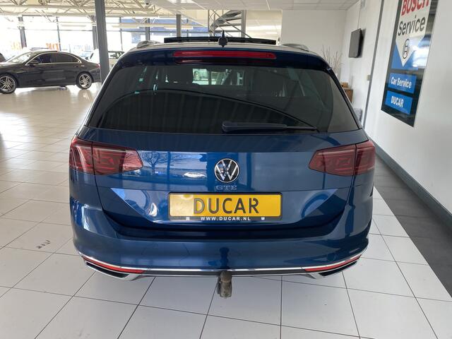 Volkswagen PASSAT Variant 1.4 TSI PHEV GTE Business Panodak/ Led / apple carplay / Trekhaak / Navigatie / Massage stoel met geheugen