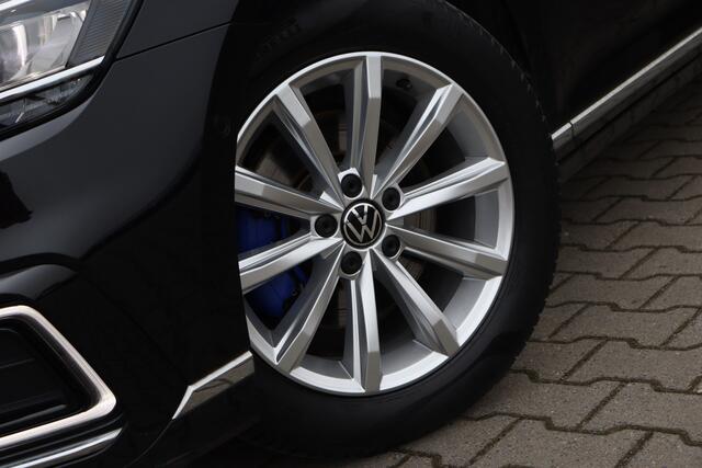 Volkswagen PASSAT Variant 1.4 TSI PHEV GTE Business | ACC | Camera | LED |