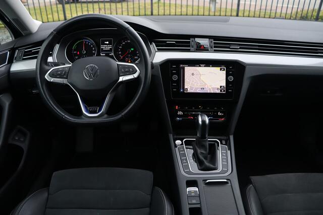 Volkswagen PASSAT Variant 1.4 TSI PHEV GTE Business | ACC | Camera | LED |