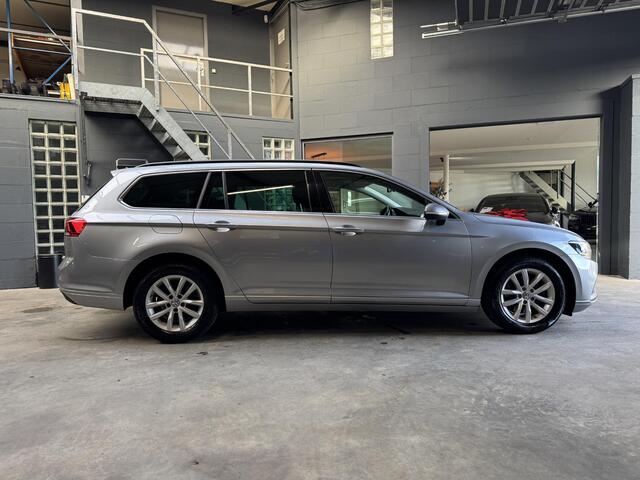 Volkswagen PASSAT Variant 1.5 TSI LED-CARPLAY-TREKHAAK-KEYLESS