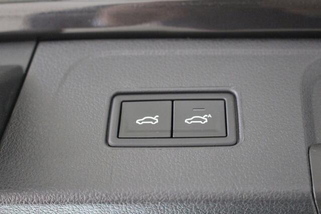 Volkswagen PASSAT Variant 1.5 TSI Business DSG Navigatie | Climate Control | Camera | El. achterklep