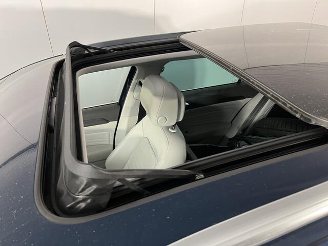 Volkswagen PASSAT Variant 1.4 TSI PHEV GTE Business / AUTOMAAT/ PANO/ LEER/ DIGITAL DASH/ HEAD-UP DISPLAY/ PARK. SENSOREN/ 360 CAMERA/ CLIMA/ STOELVERWARMING V&A/ APP-CONNECT/ NAVI