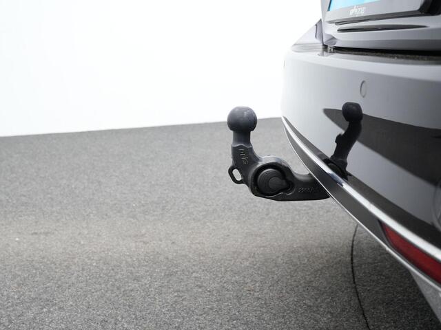 Volkswagen PASSAT Variant 1.4 TSI PHEV 218 pk GTE | Trekhaak | Leder | IQ Light | Stuur/stoelverwarming