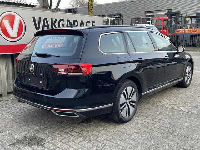 Volkswagen PASSAT Variant 1.4 TSI PHEV GTE Business 17"/Virtual Cockpit/Camera/Stoelverwarming/Adaptieve cruise/Apple Carplay & Android Auto