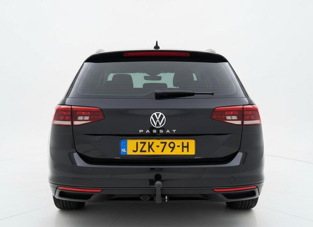 Volkswagen PASSAT Variant 1.5 TSI Comfortline Business TREKHAAK - CAMERA