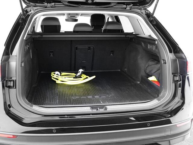 Volkswagen PASSAT Variant 1.5 eHybrid 204pk PHEV DSG Business · Camera · Elek. Voorstoelen + Massagefunctie · Stuur- & Stoelverwarming · Optiekpakket Zwart · Side Assist · Garantie t/m 18-08-2028 of 100.000km