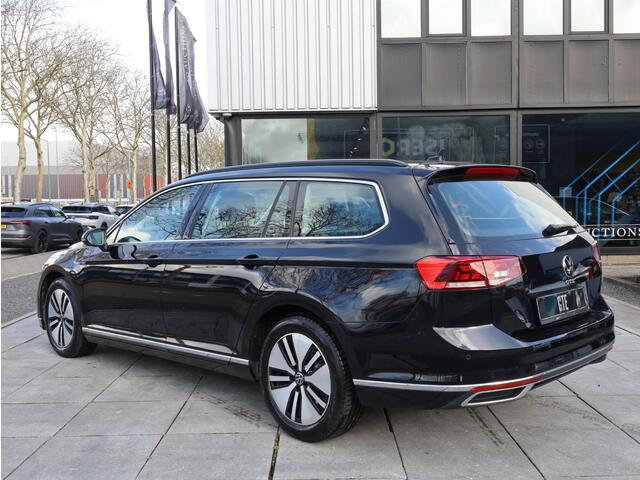 Volkswagen PASSAT Variant GTE 1.4 TSI PHEV 218PK | Vol Leer | Achteruitrijcamera | Carplay/Android | Massage | Stoelverwarming |